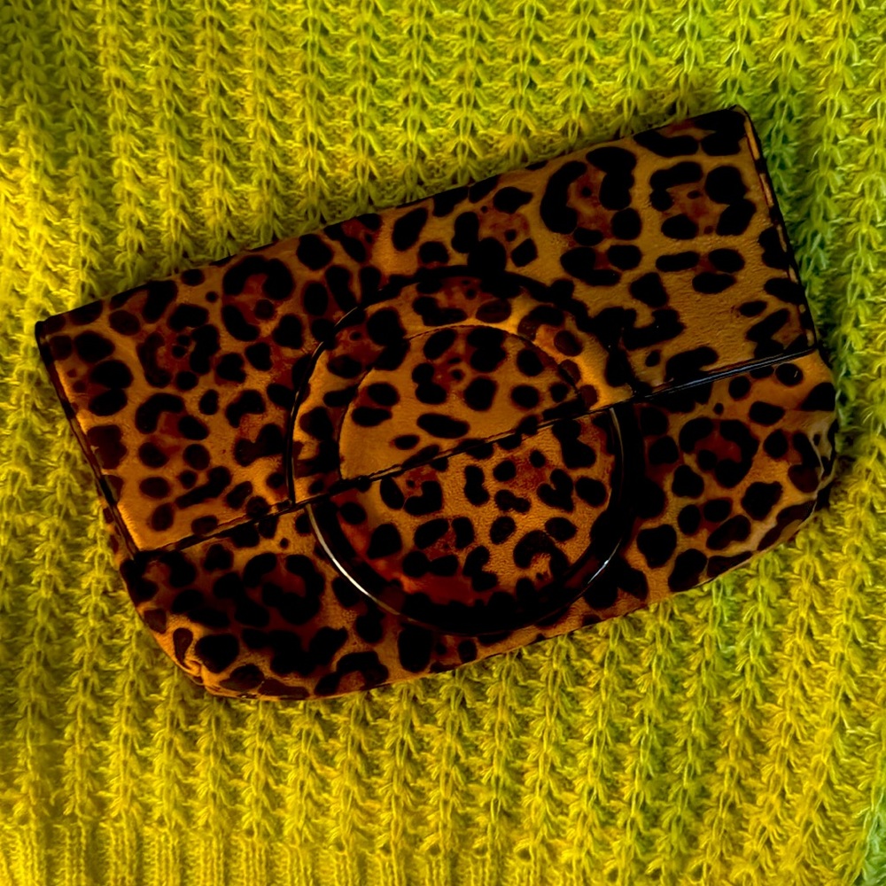 NWOT Nordstrom BP leopard clutch ring handle 11x7